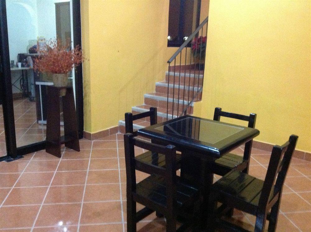 Hotel Hacienda De イサマル エクステリア 写真