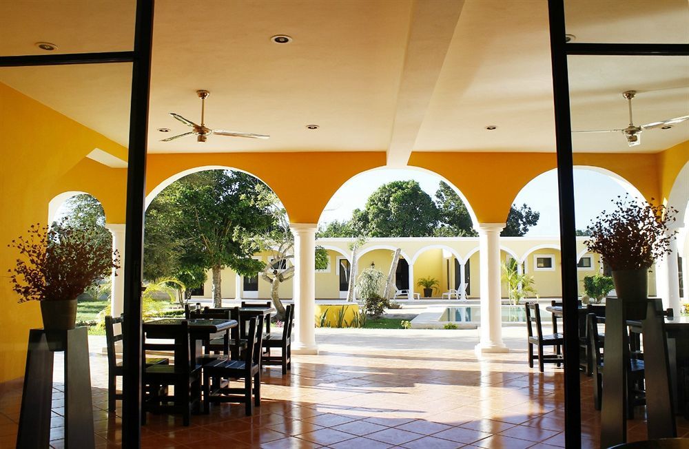 Hotel Hacienda De イサマル エクステリア 写真