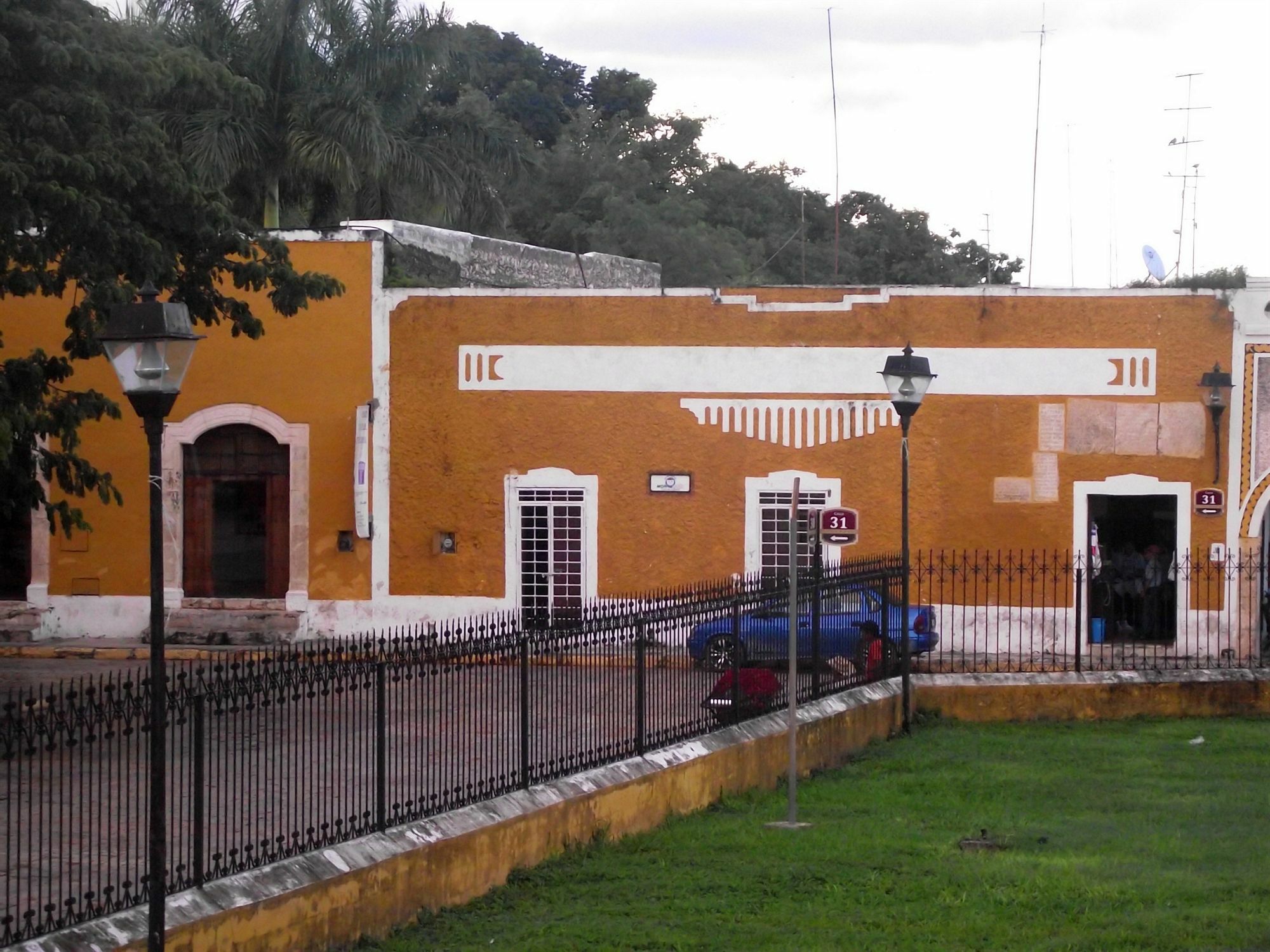 Hotel Hacienda De イサマル エクステリア 写真