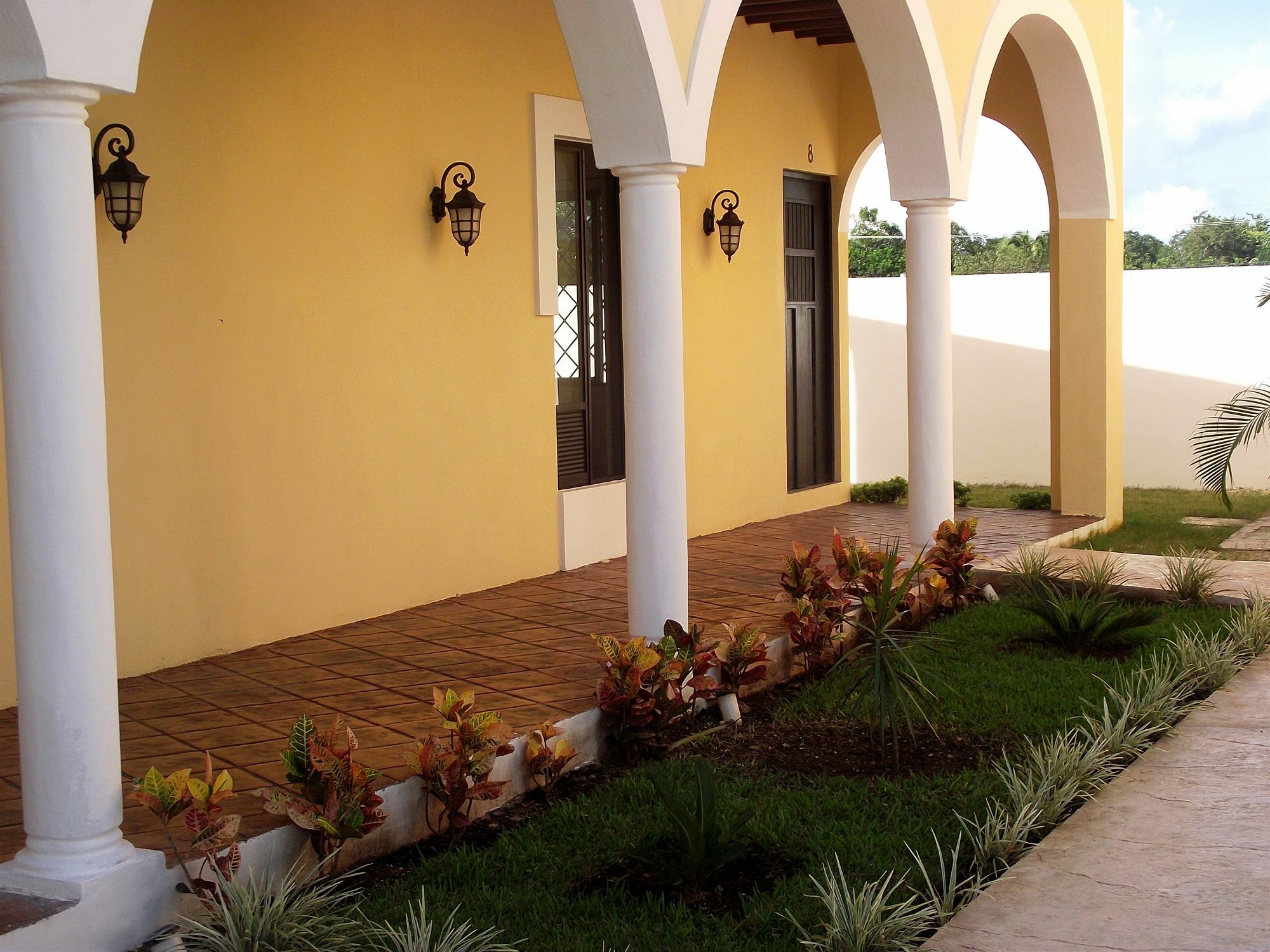 Hotel Hacienda De イサマル エクステリア 写真